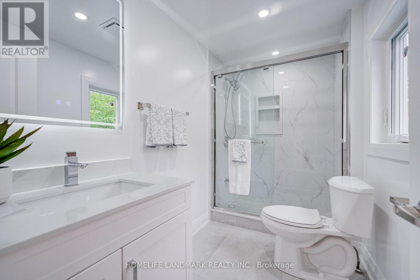 430 Pharmacy Avenue, Toronto, Ontario  M1L 3G6 - Photo 24 - E13653430