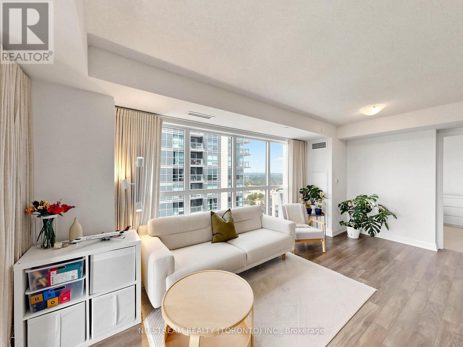 2209 - 20 Meadowglen Place, Toronto, Ontario  M1G 0A9 - Photo 5 - E13653432