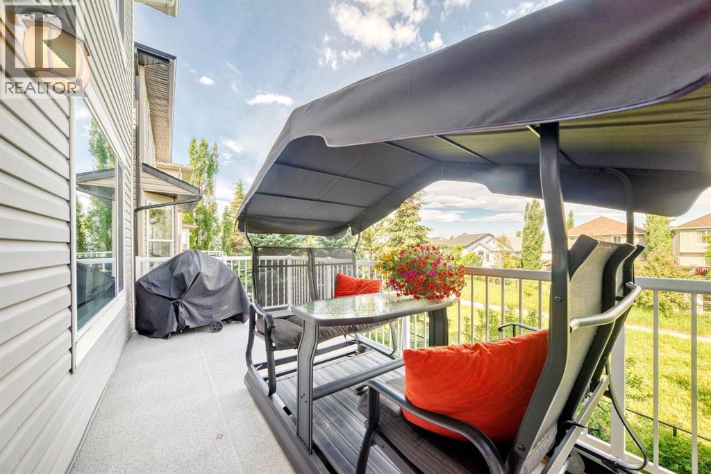 43 Rockmont Court NW, Calgary, Alberta  T3G 5V8 - Photo 6 - A2327705