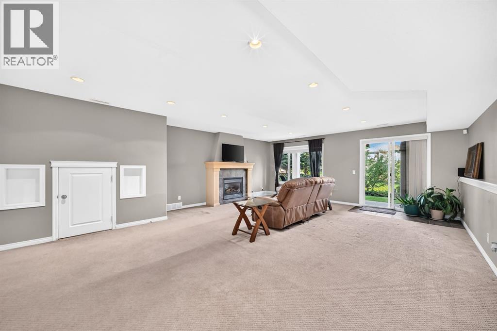 43 Rockmont Court NW, Calgary, Alberta  T3G 5V8 - Photo 41 - A2327705