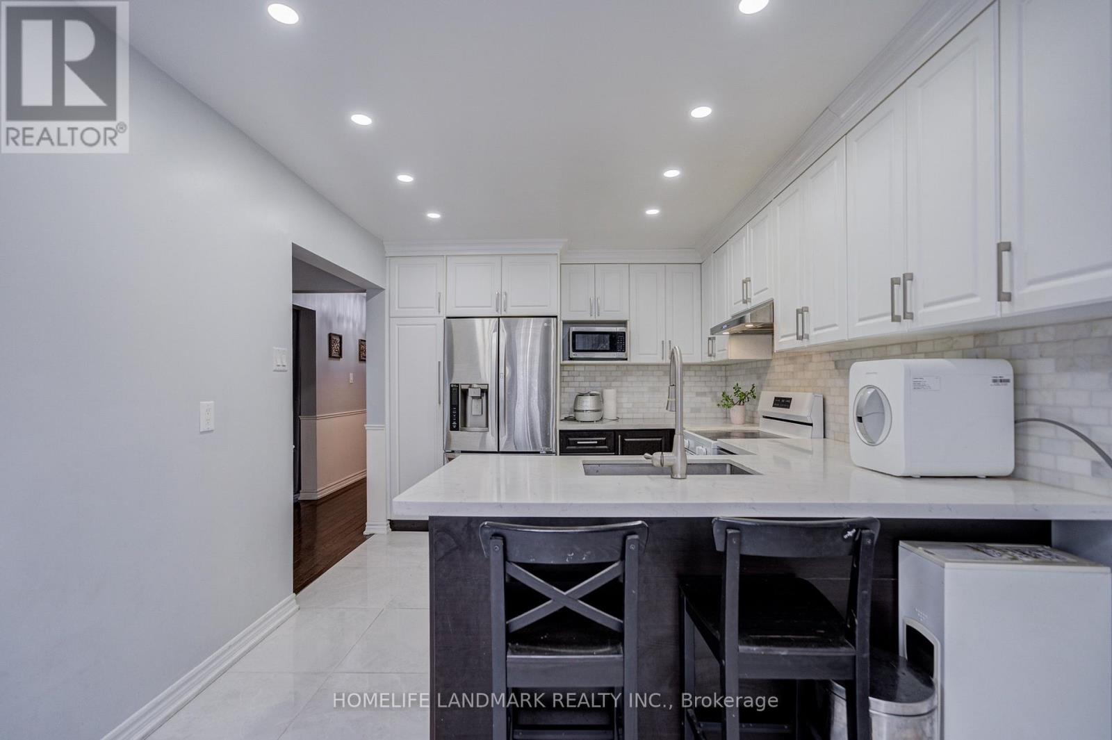35 Royal Palm Drive, Vaughan, Ontario  L4J 5R4 - Photo 17 - N13653454