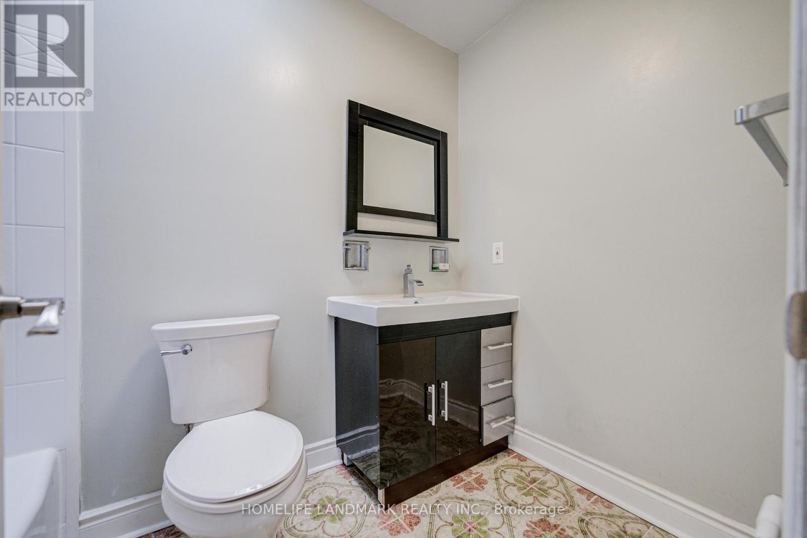 35 Royal Palm Drive, Vaughan, Ontario  L4J 5R4 - Photo 34 - N13653454