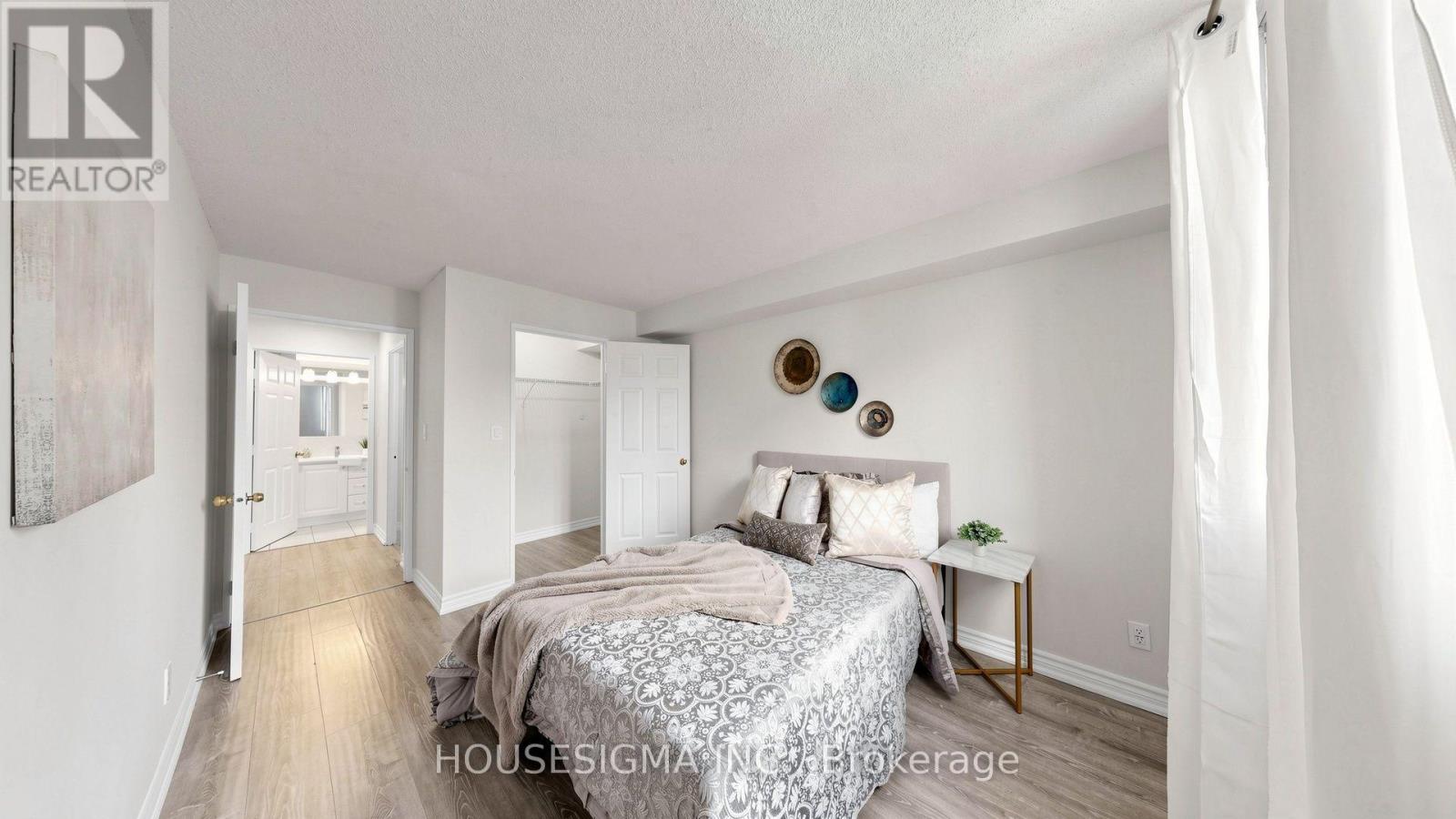 1815 - 155 Hillcrest Avenue, Mississauga, Ontario L5B 3Z2 - Photo 22 - W13653412