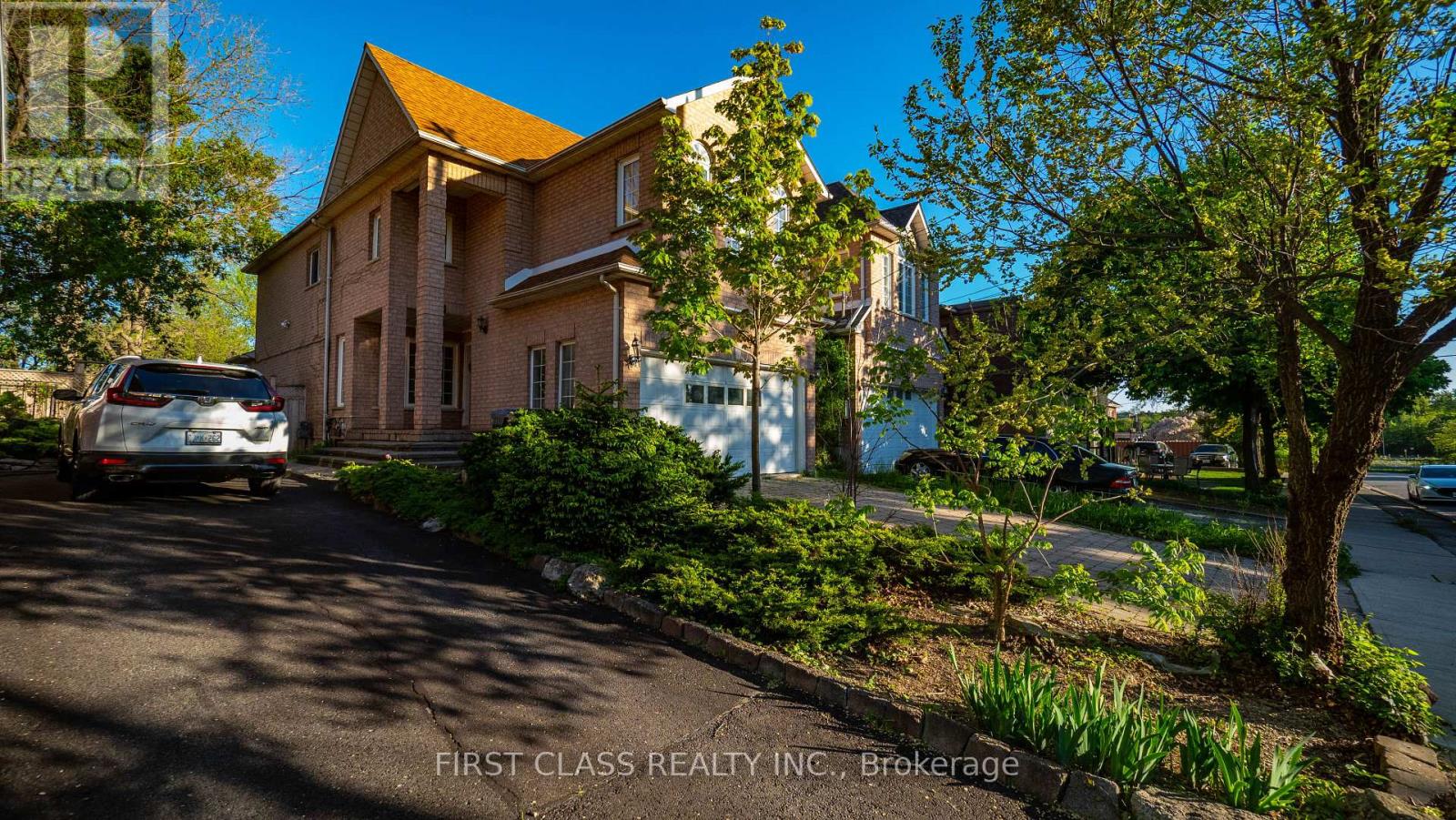 13 Princess Street, Mississauga, Ontario  L5M 1Z8 - Photo 3 - W13653434