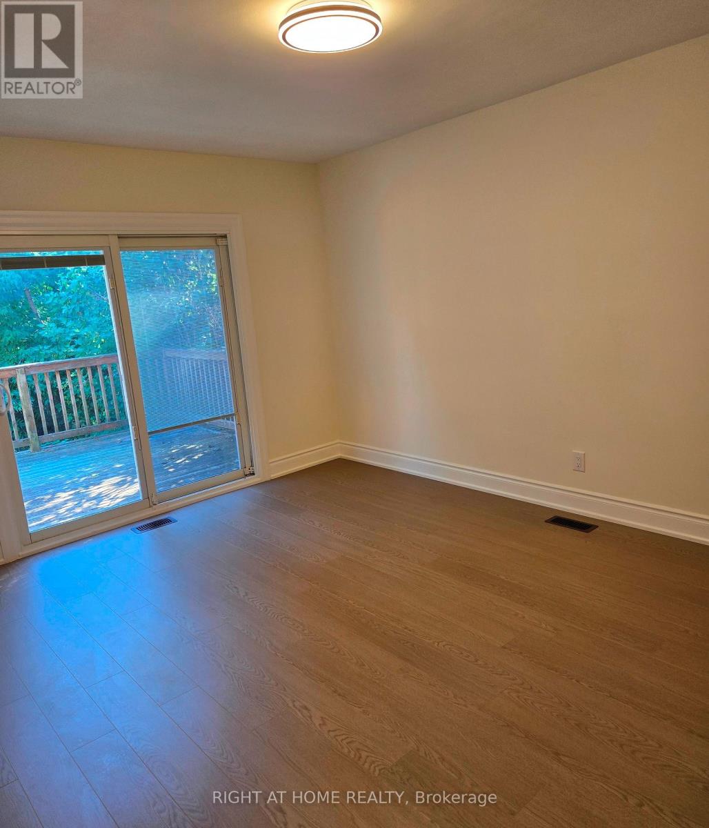 8 Northampton Drive, Toronto, Ontario  M9B 4S6 - Photo 18 - W13653436