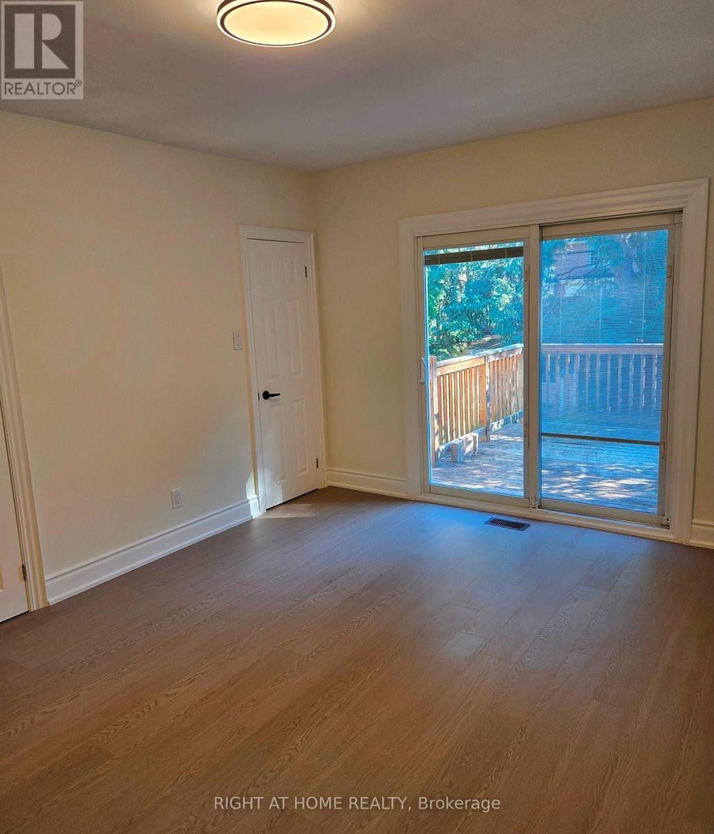 8 Northampton Drive, Toronto, Ontario  M9B 4S6 - Photo 19 - W13653436