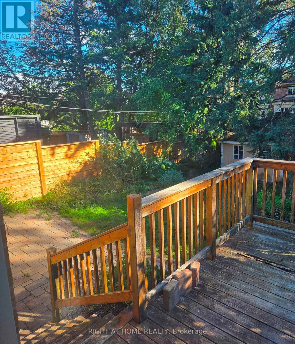 8 Northampton Drive, Toronto, Ontario  M9B 4S6 - Photo 26 - W13653436