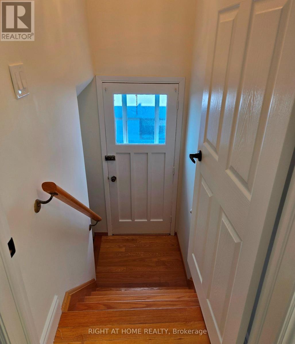 8 Northampton Drive, Toronto, Ontario  M9B 4S6 - Photo 29 - W13653436
