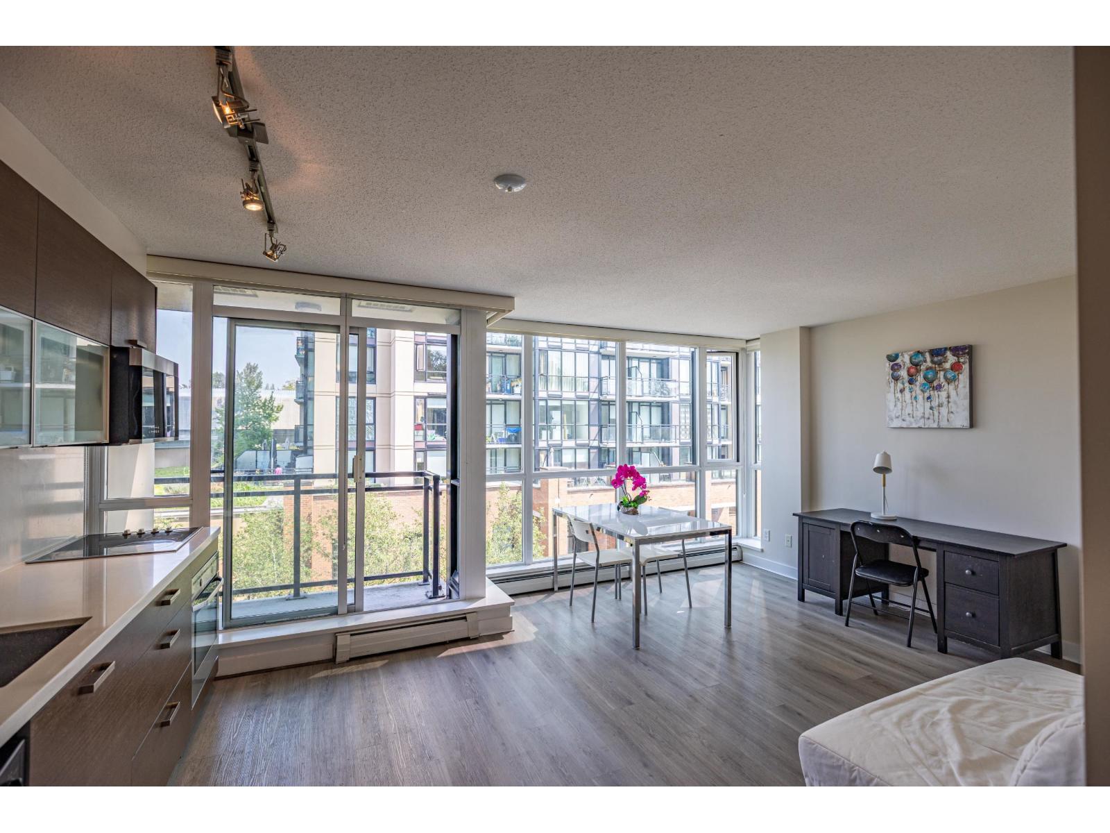 404 13380 108th Avenue, Surrey, British Columbia  V3T 0E7 - Photo 2 - R3153869