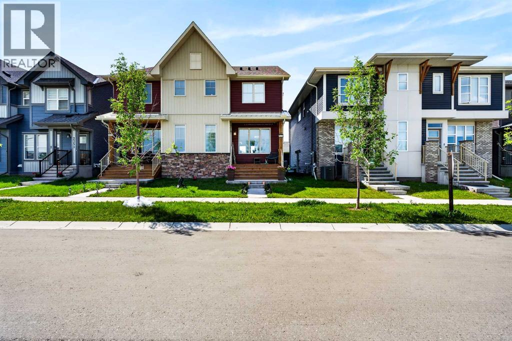227 Chinook Gate Boulevard SW, Airdrie, Alberta  T4B 5J4 - Photo 2 - A2328781
