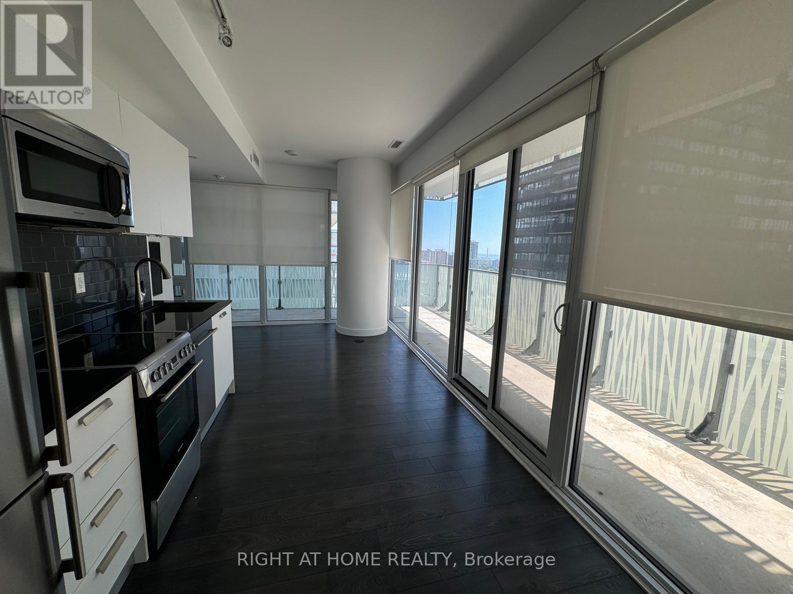 2802 - 42 Charles Street E, Toronto, Ontario  M4Y 0B7 - Photo 2 - C13653460
