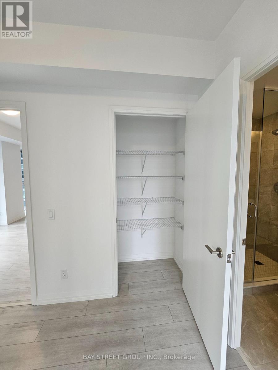 2206 - 400 King Street W, Toronto, Ontario  M5V 0X8 - Photo 13 - C13653476