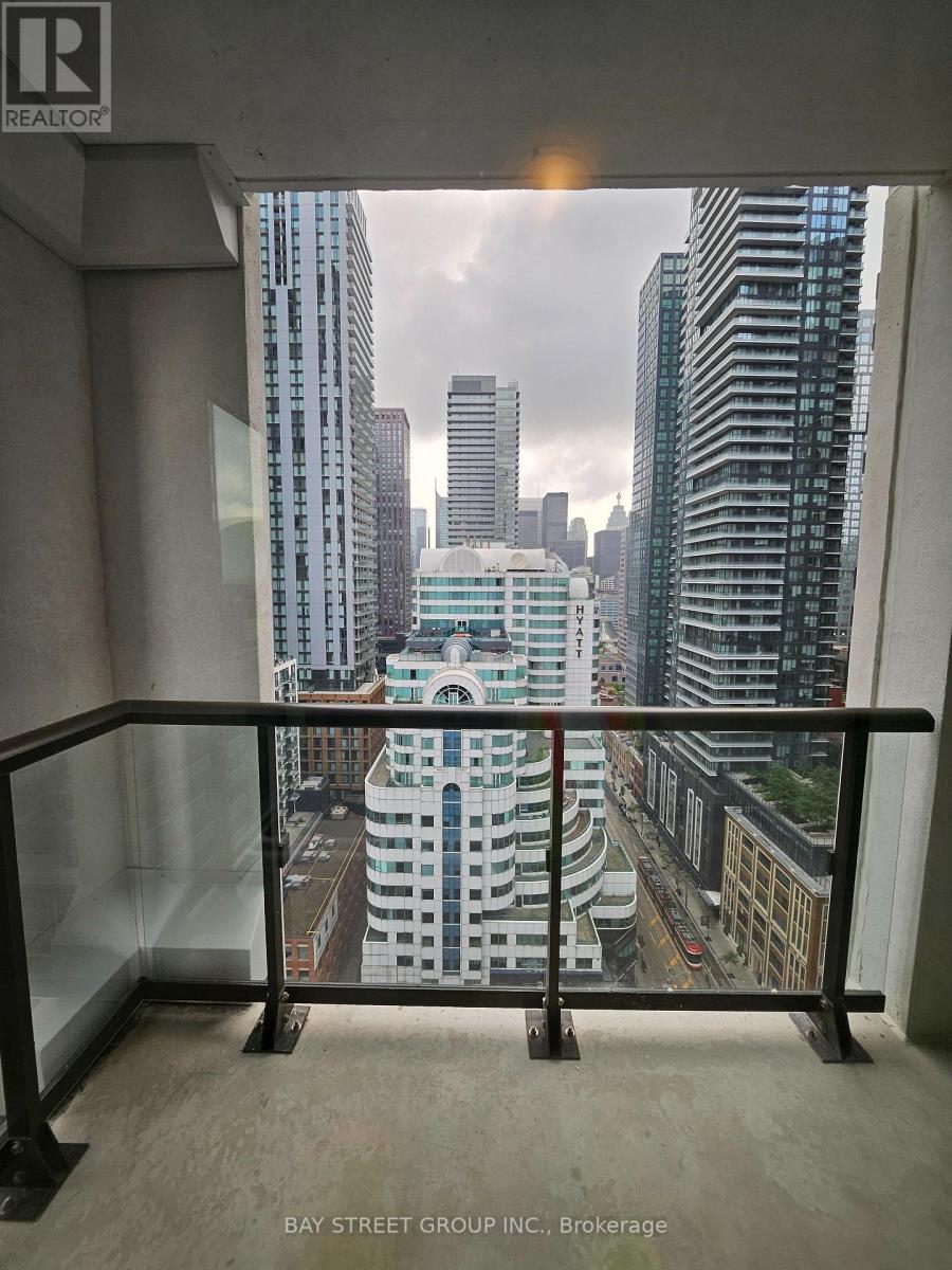 2206 - 400 King Street W, Toronto, Ontario  M5V 0X8 - Photo 15 - C13653476