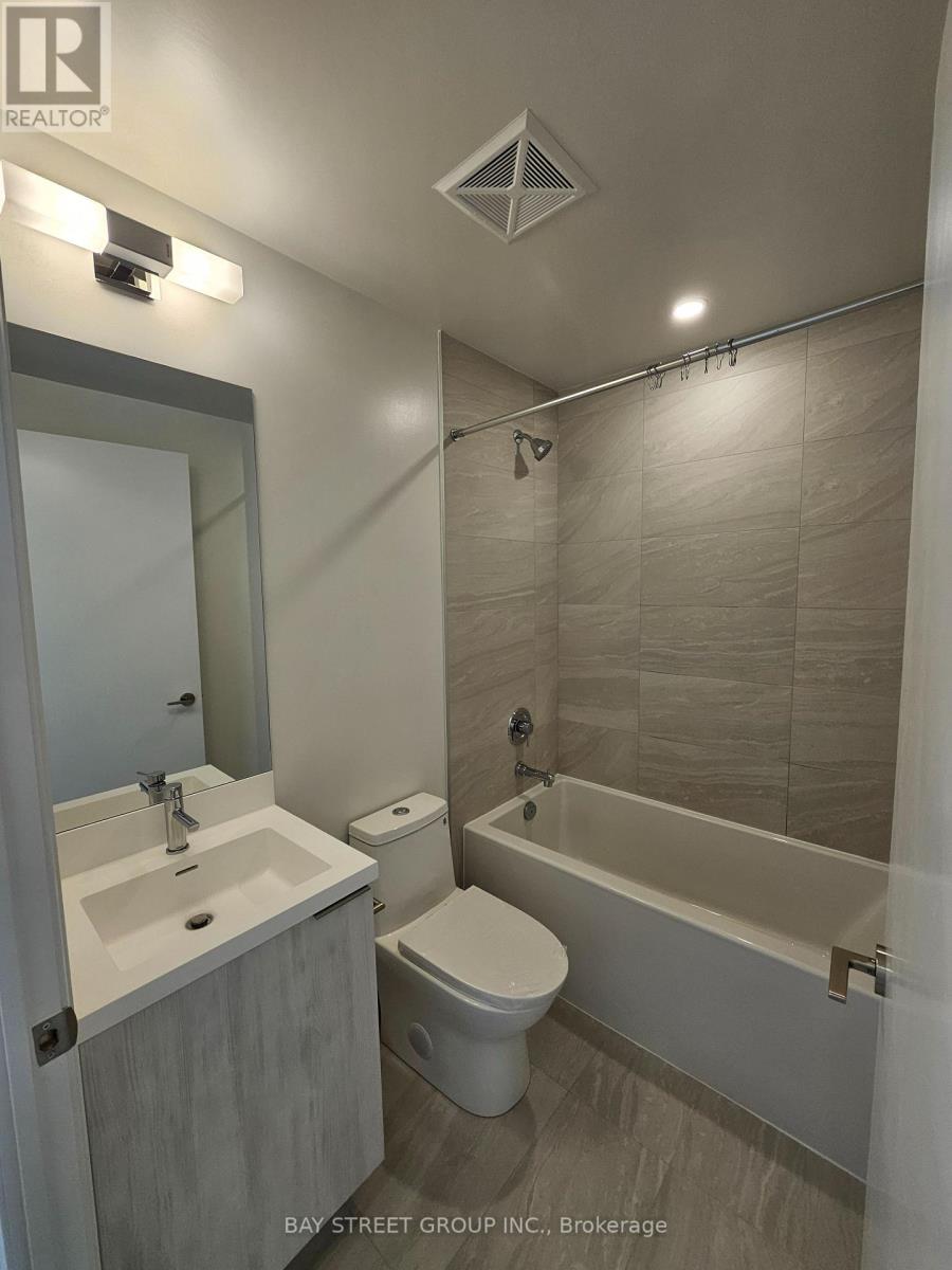 2206 - 400 King Street W, Toronto, Ontario  M5V 0X8 - Photo 4 - C13653476