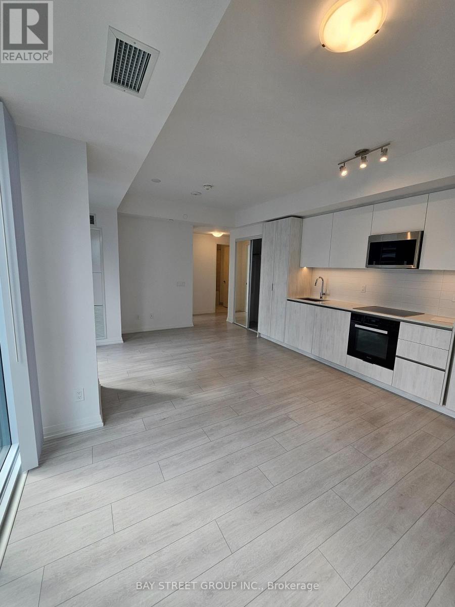 2206 - 400 King Street W, Toronto, Ontario  M5V 0X8 - Photo 8 - C13653476
