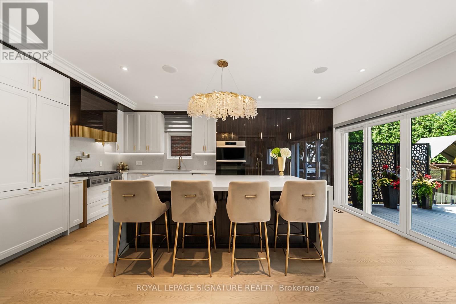 492 Old Orchard Grove, Toronto, Ontario  M5M 2G5 - Photo 17 - C13653492
