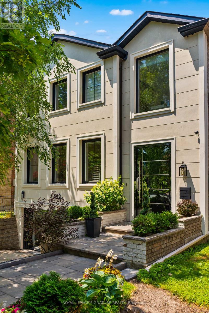 492 Old Orchard Grove, Toronto, Ontario  M5M 2G5 - Photo 2 - C13653492
