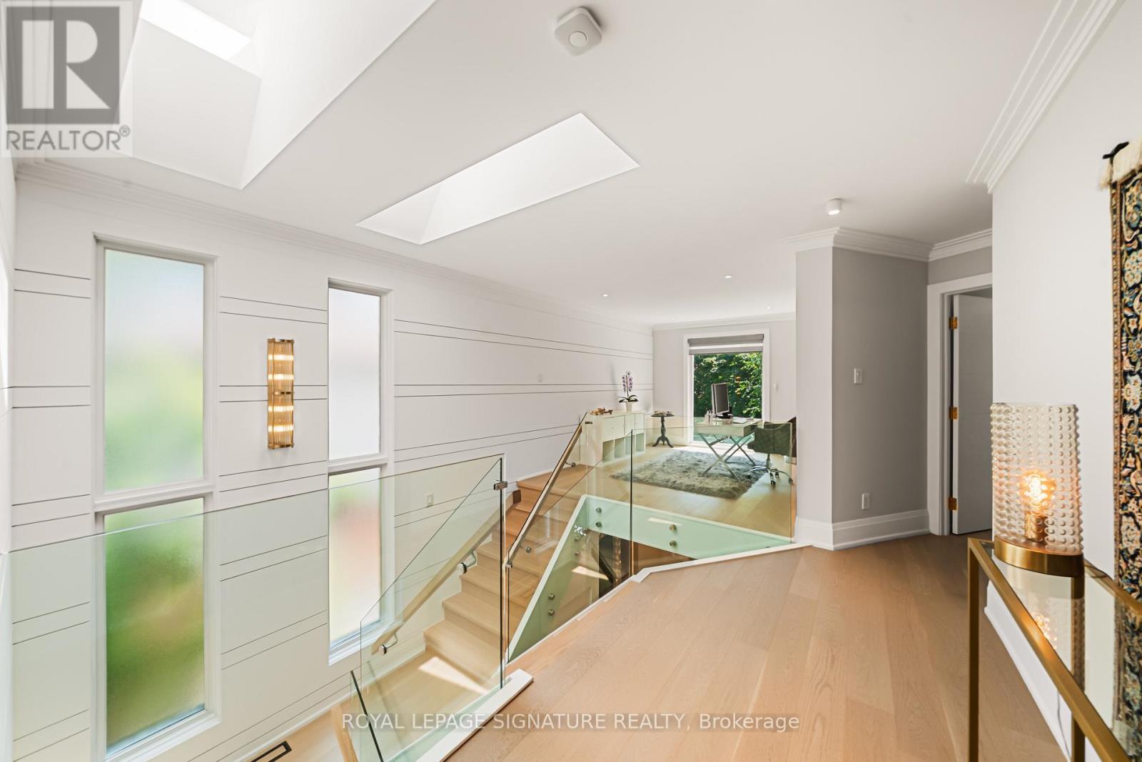 492 Old Orchard Grove, Toronto, Ontario  M5M 2G5 - Photo 23 - C13653492