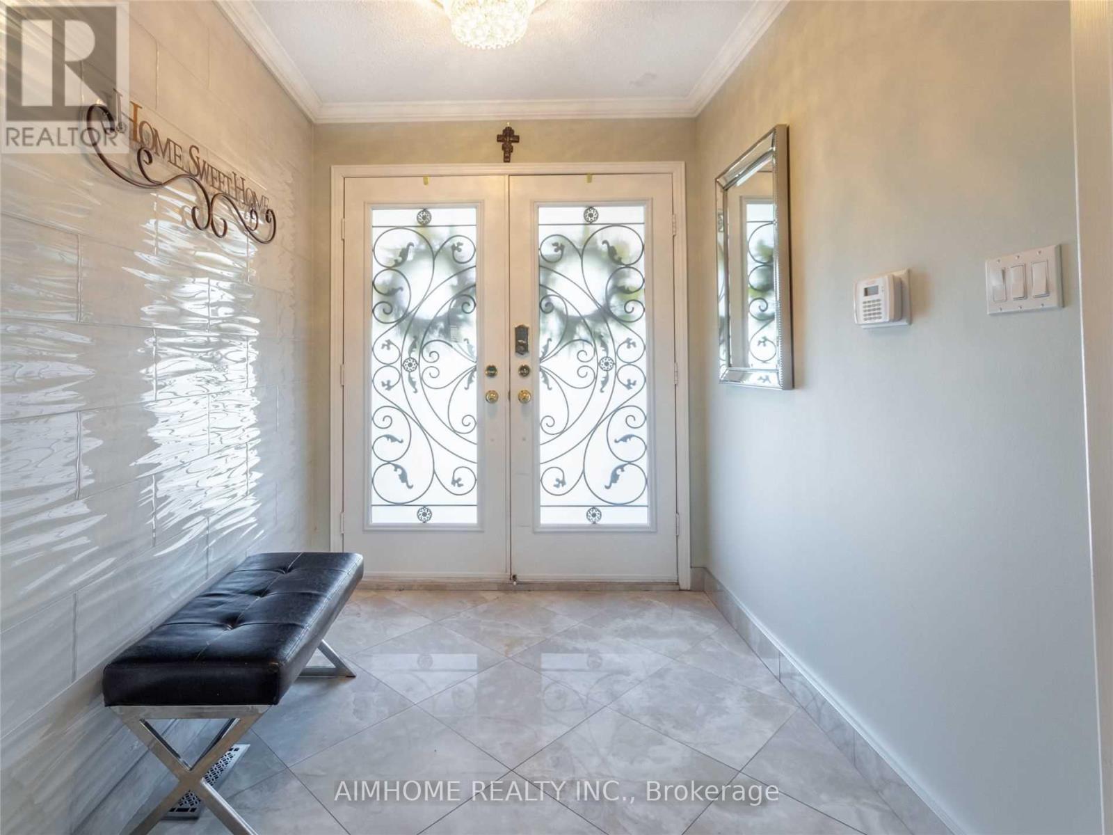 843 Corbett's Road, Oshawa, Ontario  L1K 1Z2 - Photo 2 - E13653500