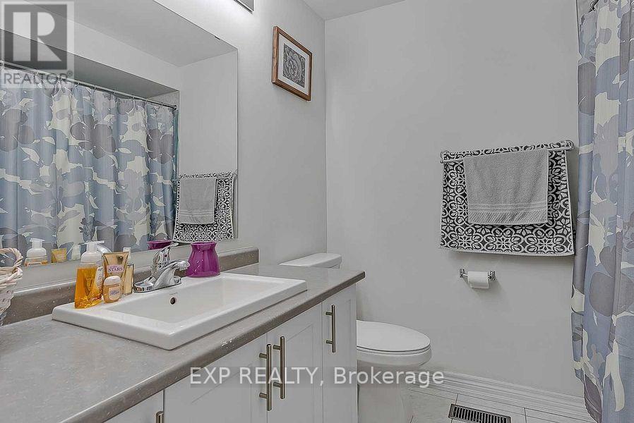 6 Frederick Pearson Street, East Gwillimbury, Ontario  L9N 0R9 - Photo 14 - N13653468