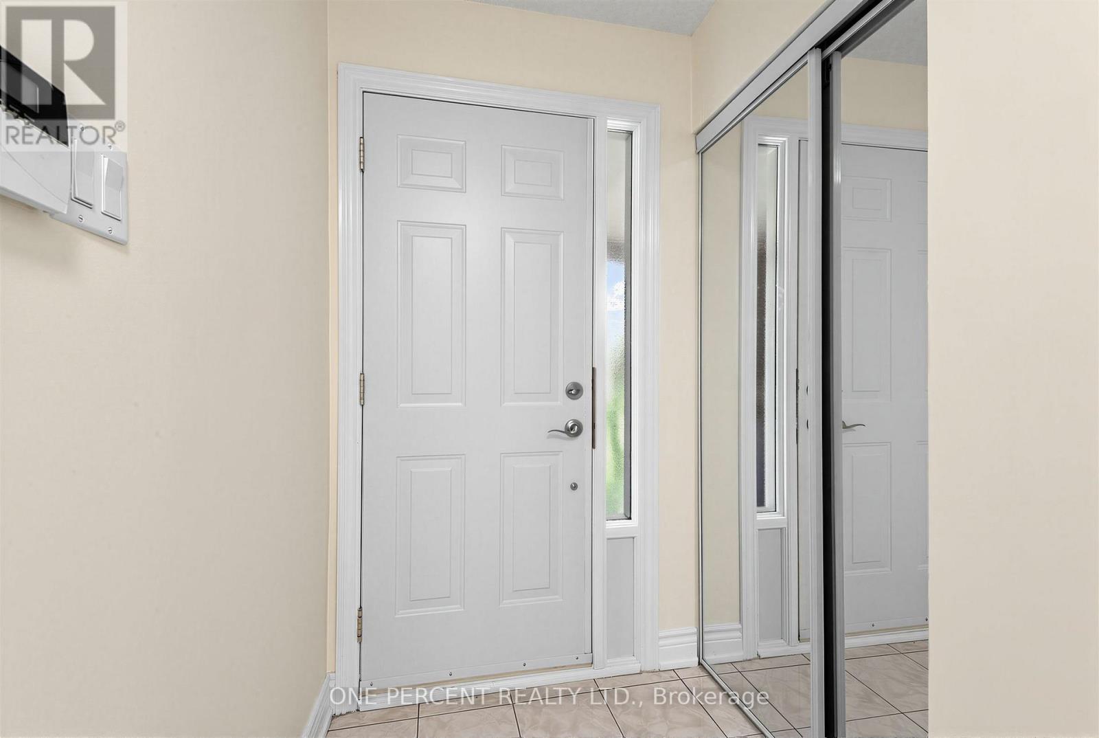 12 Appleby Crescent, Markham, Ontario  L3R 4L2 - Photo 3 - N13653474