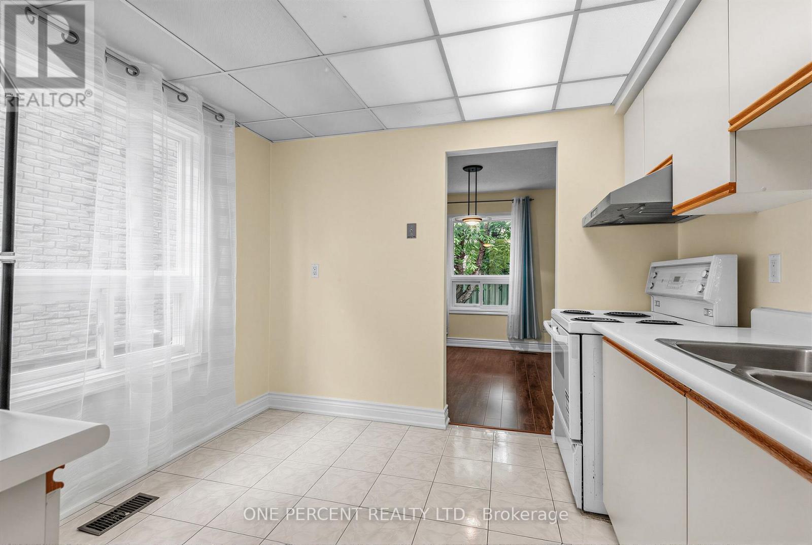 12 Appleby Crescent, Markham, Ontario  L3R 4L2 - Photo 6 - N13653474