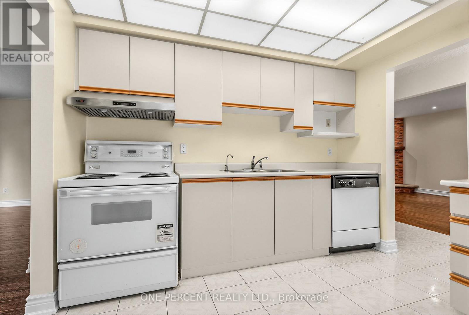 12 Appleby Crescent, Markham, Ontario  L3R 4L2 - Photo 7 - N13653474