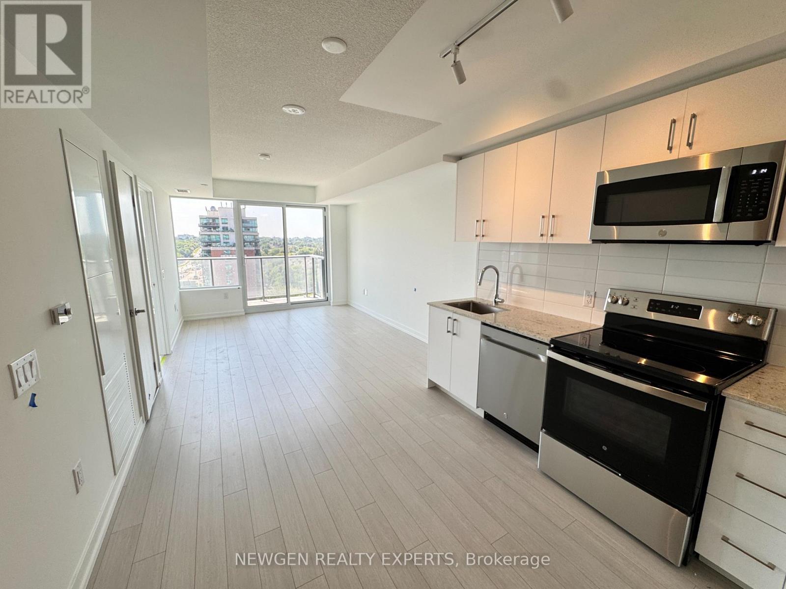 1201 - 4010 Eglinton Avenue W, Toronto, Ontario  M9A 0G5 - Photo 2 - W13653466