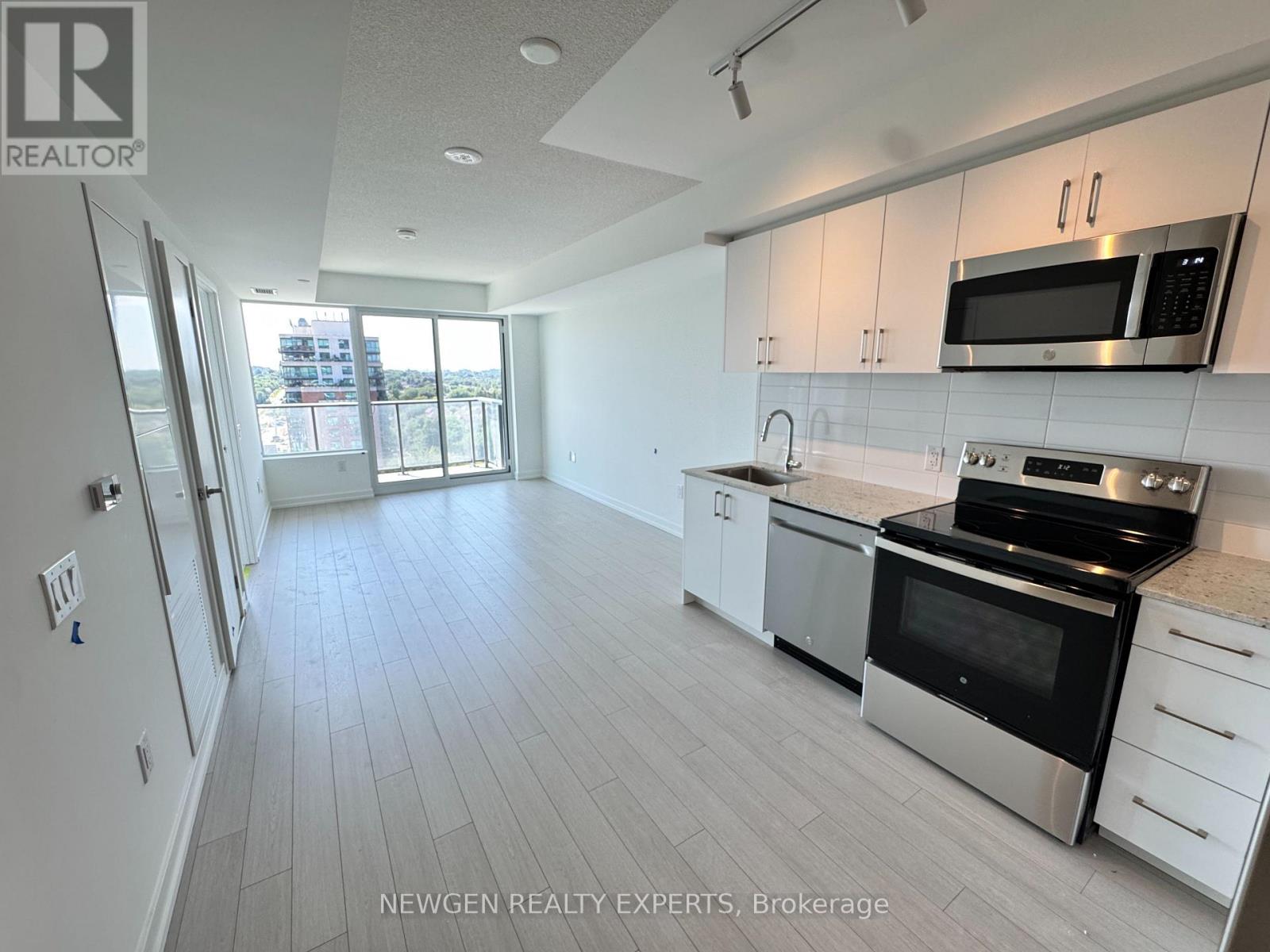 1201 - 4010 Eglinton Avenue W, Toronto, Ontario  M9A 0G5 - Photo 3 - W13653466