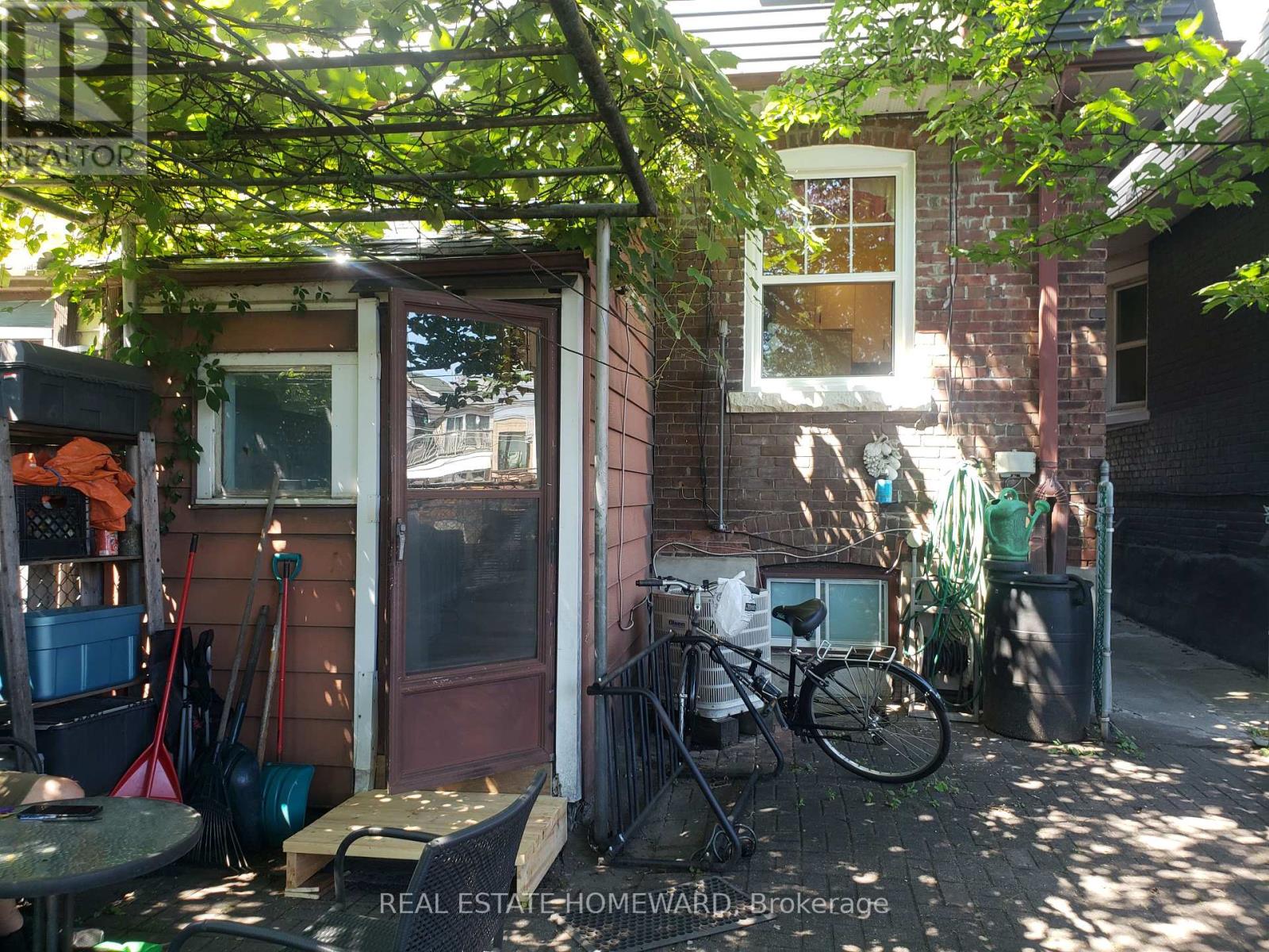 2  (1ST FLR) - 687 DUPONT STREET, Toronto, Ontario