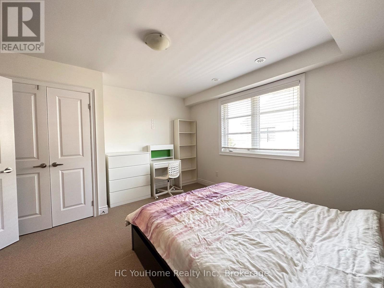 2097 Queensborough Gate, Mississauga, Ontario  L5M 0X9 - Photo 14 - W13653496