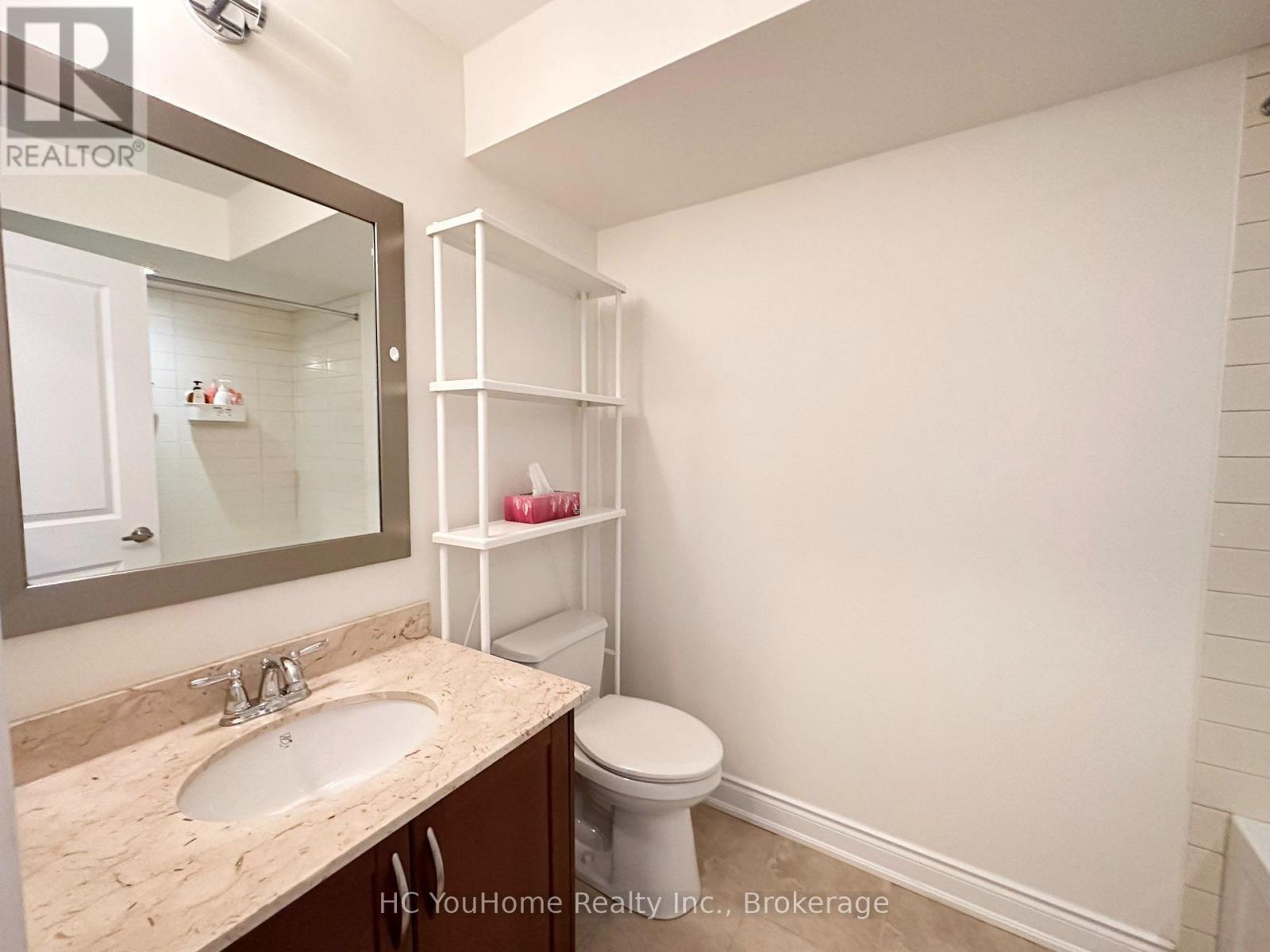 2097 Queensborough Gate, Mississauga, Ontario  L5M 0X9 - Photo 15 - W13653496