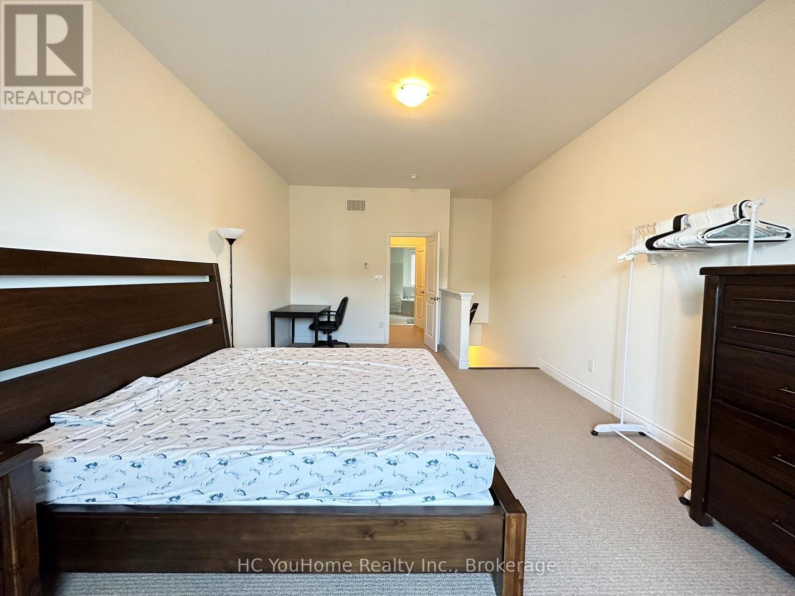 2097 Queensborough Gate, Mississauga, Ontario  L5M 0X9 - Photo 19 - W13653496