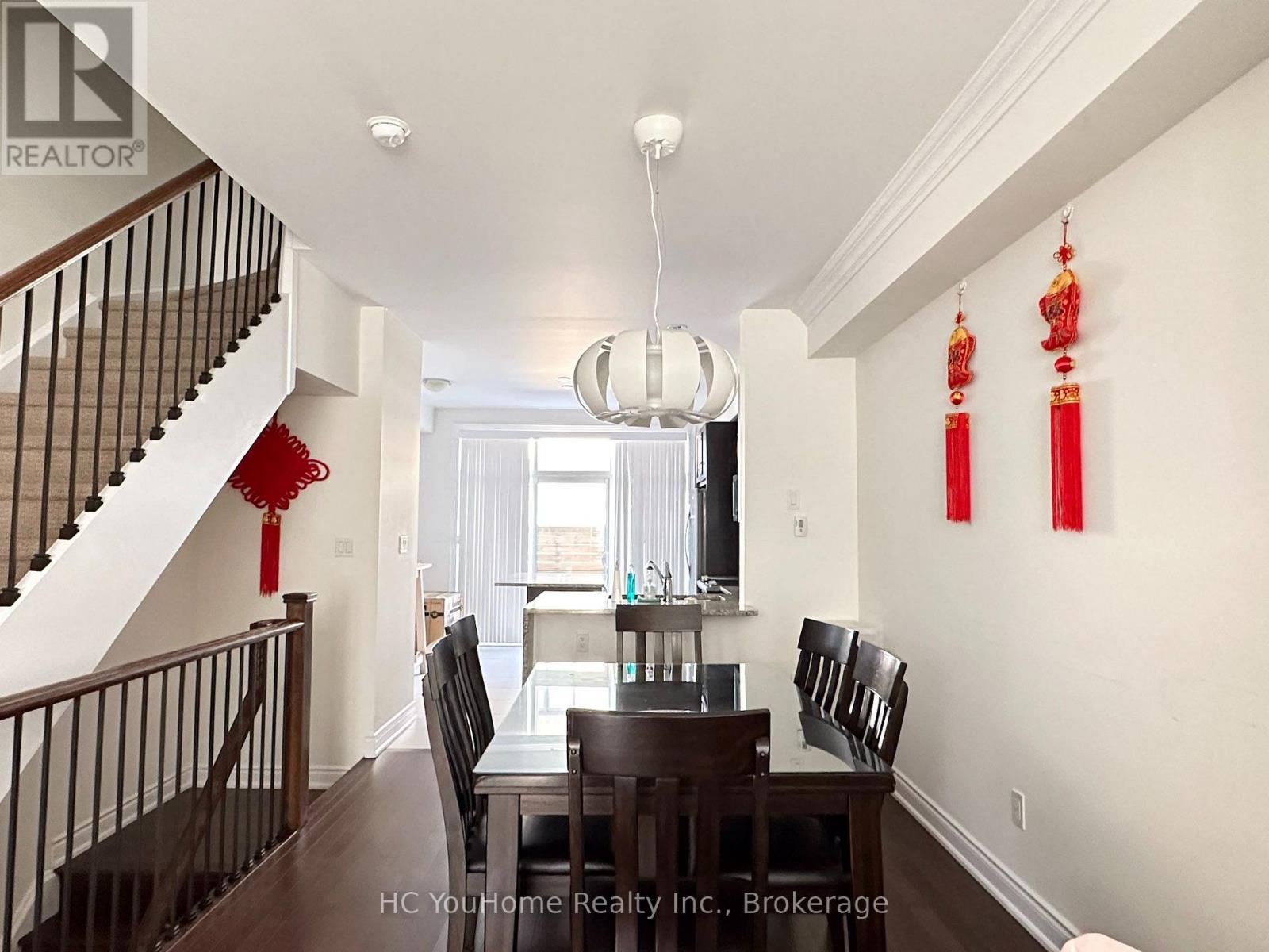 2097 Queensborough Gate, Mississauga, Ontario  L5M 0X9 - Photo 9 - W13653496