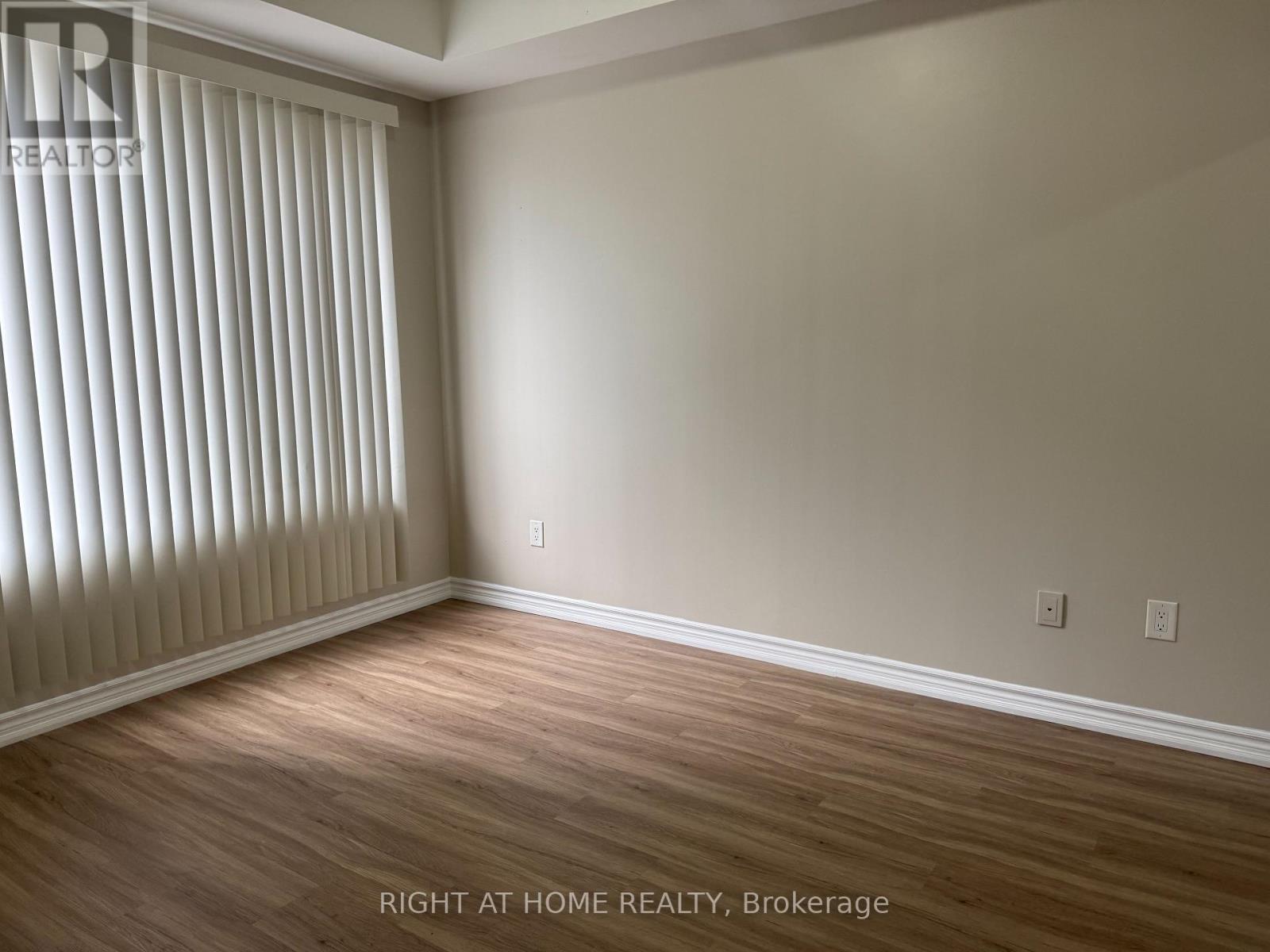 401 - 385 Prince Of Wales Drive, Mississauga, Ontario  L5B 0C6 - Photo 14 - W13653502
