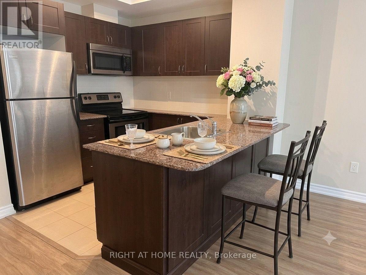 401 - 385 Prince Of Wales Drive, Mississauga, Ontario  L5B 0C6 - Photo 3 - W13653502