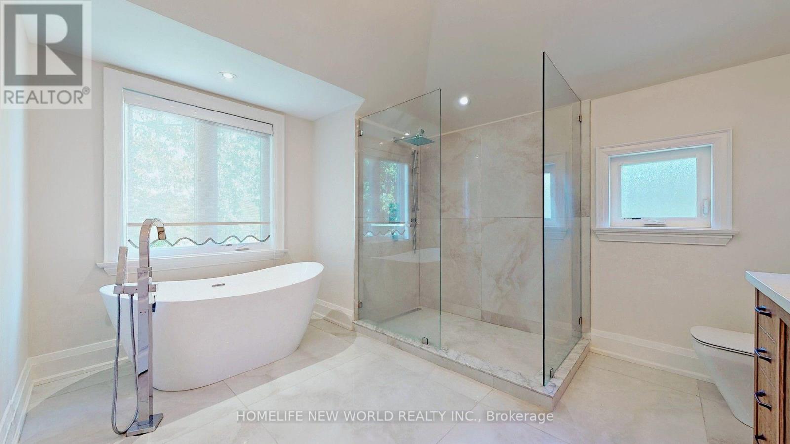 302 Johnston Avenue N, Toronto, Ontario  M2N 1H7 - Photo 24 - C13653472