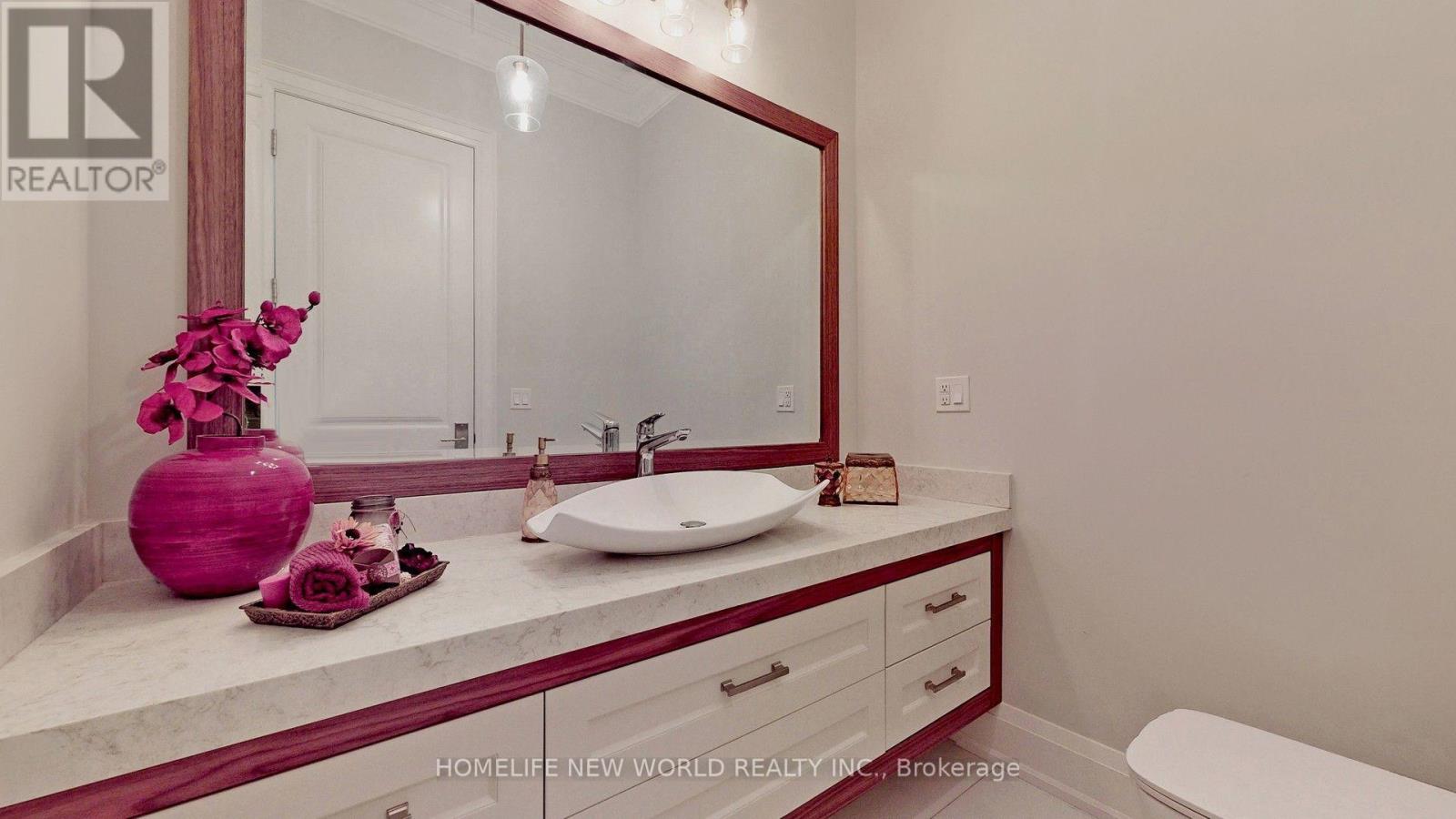 302 Johnston Avenue N, Toronto, Ontario  M2N 1H7 - Photo 17 - C13653472