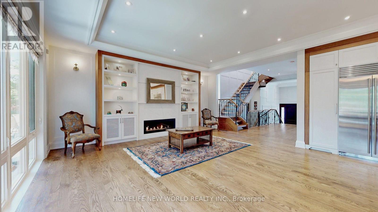 302 Johnston Avenue N, Toronto, Ontario  M2N 1H7 - Photo 4 - C13653472