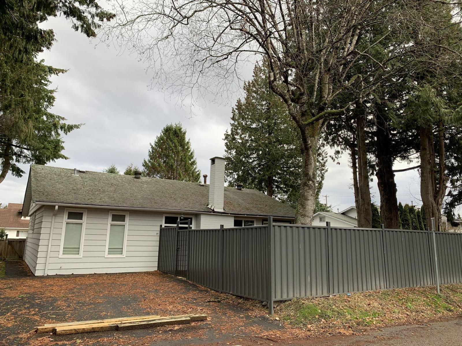 10000 132a Street, Surrey, British Columbia  V3T 3X6 - Photo 9 - R3153953