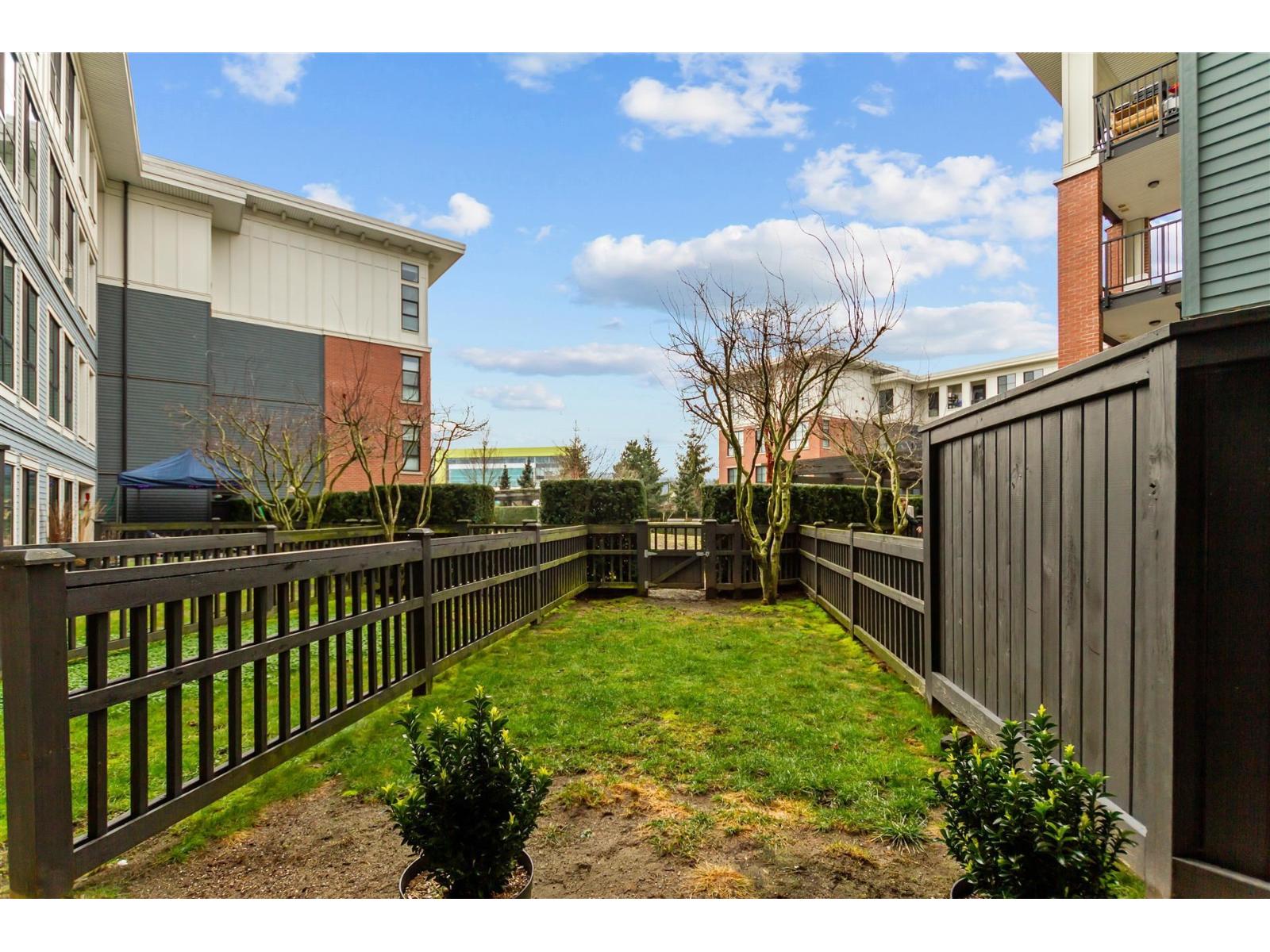 132 15168 33 AVENUE, Surrey, British Columbia