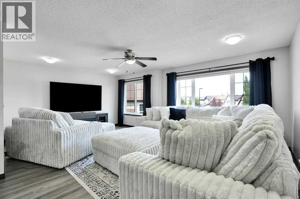 95 Morningside Mews SW, Airdrie, Alberta  T4B 0X2 - Photo 18 - A2335553
