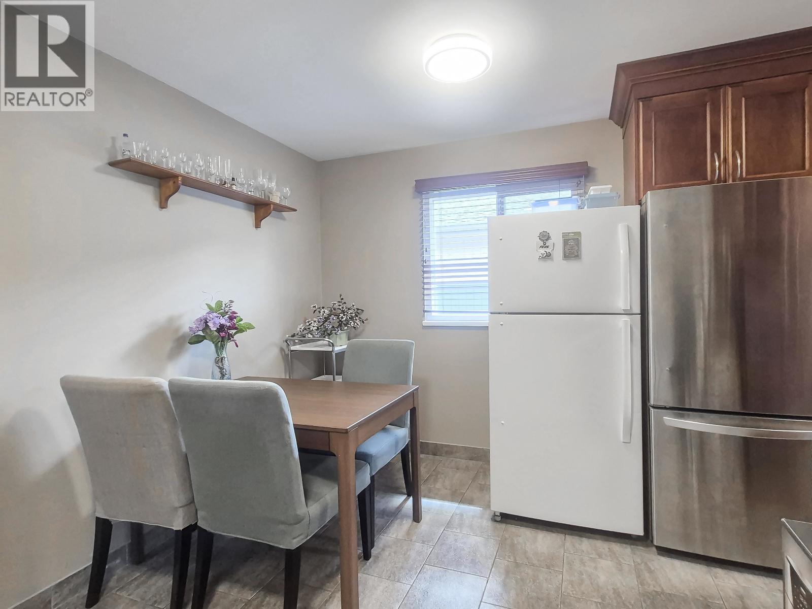 807 Greene Street, Coquitlam, British Columbia  V3C 2B9 - Photo 6 - R3150776