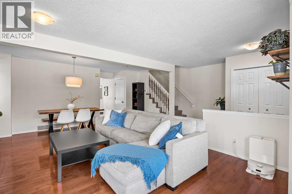 690 Regal Park NE, Calgary, Alberta  T2E 0S6 - Photo 10 - A2335108
