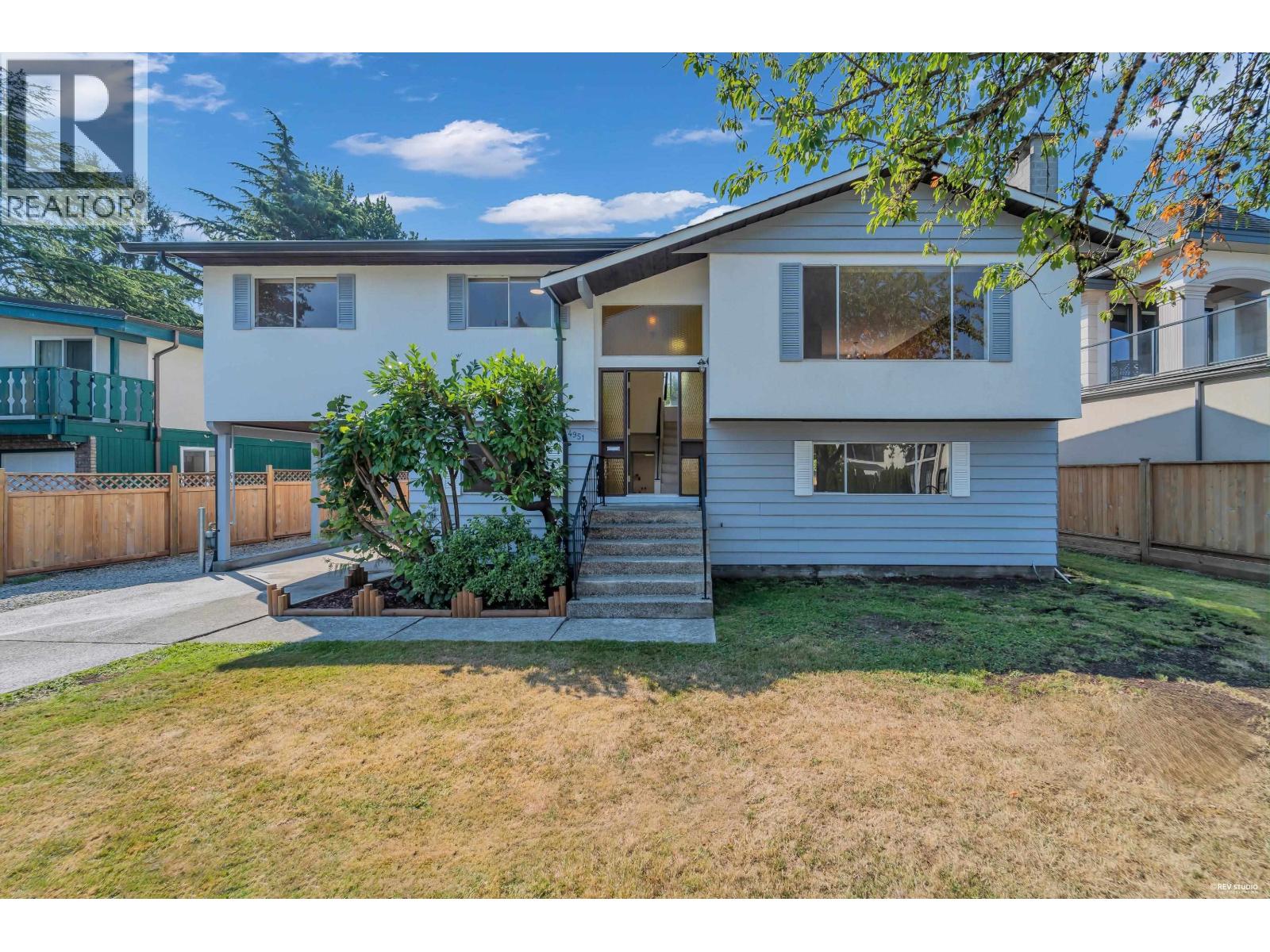 4951 Foxglove Crescent, Richmond, British Columbia  V7C 2K4 - Photo 2 - R3153821
