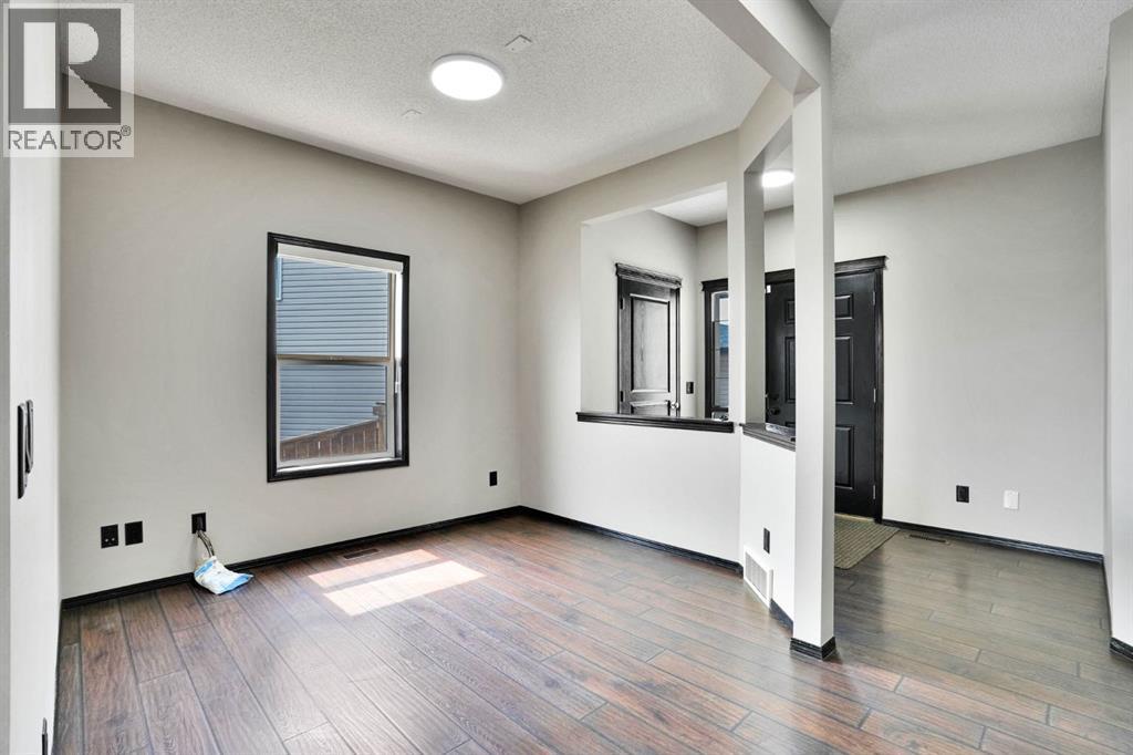 109 Pantego Terrace NW, Calgary, Alberta  T3K 0J9 - Photo 6 - A2332222