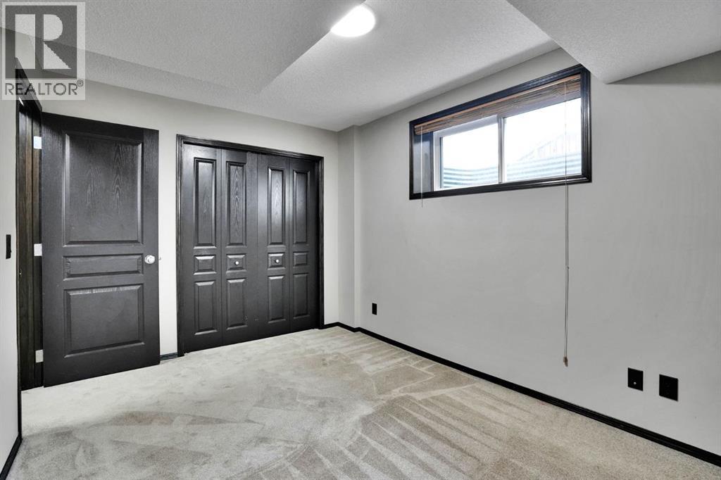 109 Pantego Terrace NW, Calgary, Alberta  T3K 0J9 - Photo 34 - A2332222