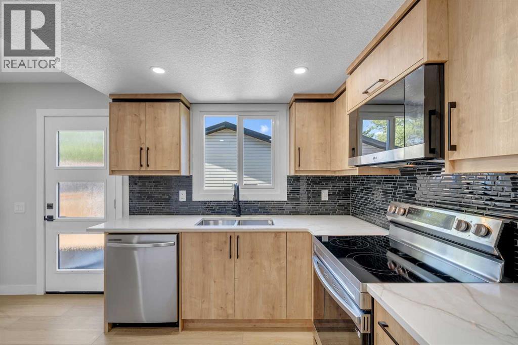 24 Templewood Road NE, Calgary, Alberta  T1Y 4G9 - Photo 12 - A2335769