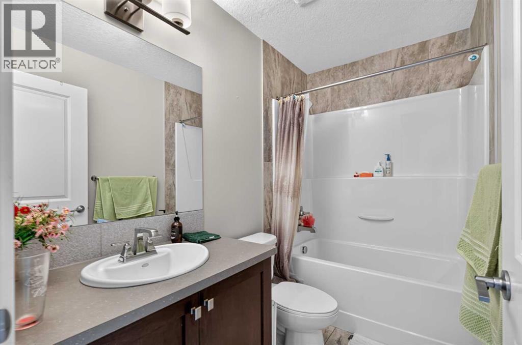 45 Saddlestone Drive NE, Calgary, Alberta  T3J 0W6 - Photo 27 - A2332701