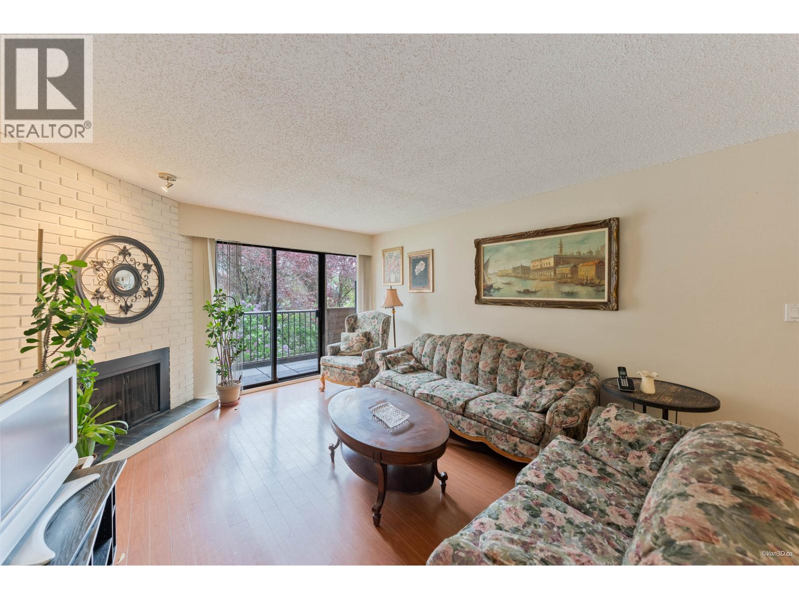 204 2299 E 30th Avenue, Vancouver, British Columbia  V5N 5N1 - Photo 2 - R3116671